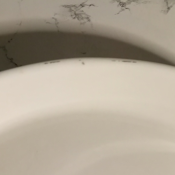 Vintage Gibson Housewares Embossed Fruit 10" Round Baking Dish - Picture 7 of 8